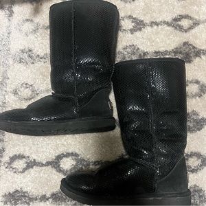 Ugg Classic Tall black print